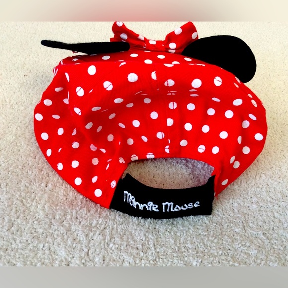 Minnie Mouse hat with cute little ears & bow Disney - Picture 3 of 5